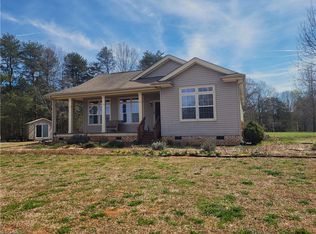 132 Bronco Trl, Stokesdale, NC 27357