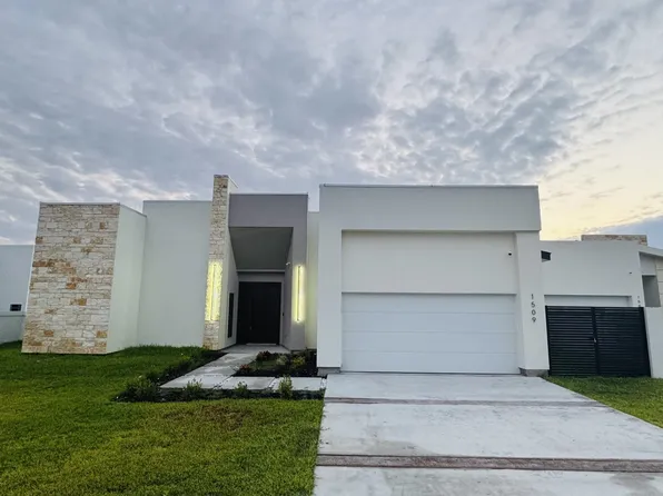 1509 Ocio Dr, Laredo, TX 78045