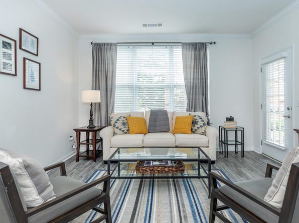 25 Glenbrook Rd APT 522