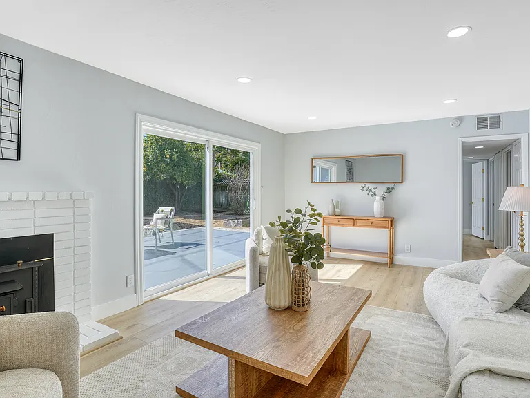3364 Merrimac Dr — Photo 16