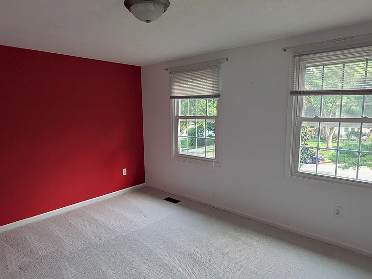 Streamvale Cir — Photo 49