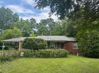 950 Dale Dr SW, Mableton, GA 30126