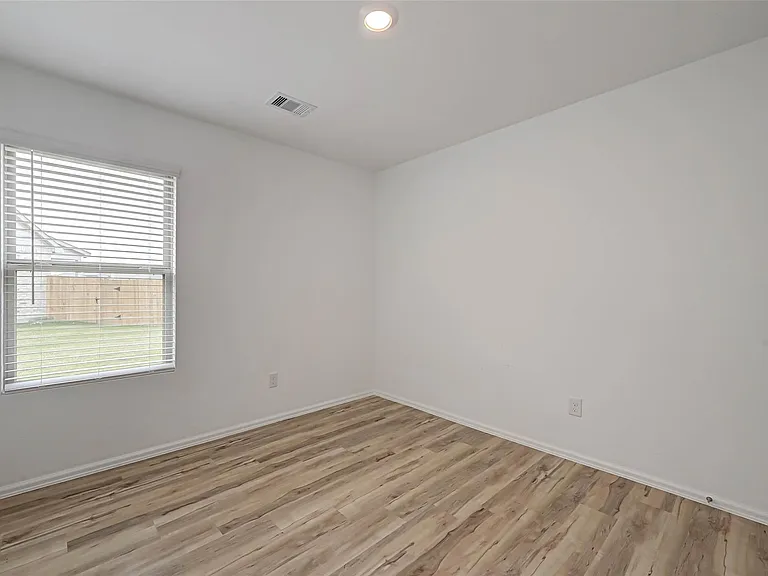 3426 Golden Amber Ct — Photo 11