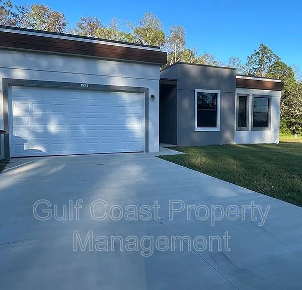 1924 Marlay Ave — Photo 2