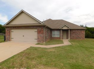 4212 W Weir Rd, Fayetteville, AR 72704