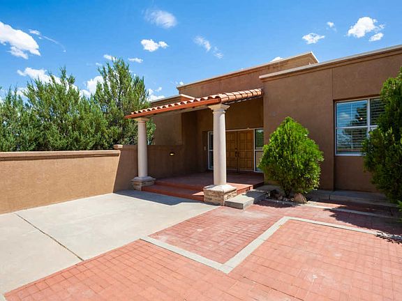 4th image of 202 Playa Verde Pl