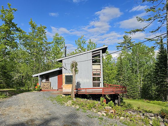 3rd image of 271 Bigelow Road