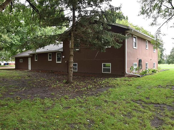 4th image of 939 6th St