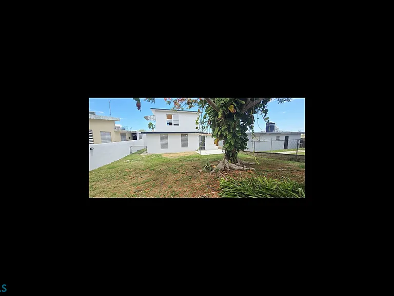 4 Urb Medina #D-6 — Photo 28