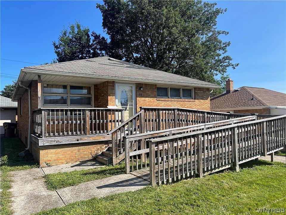 1st image of 14 Markus Dr