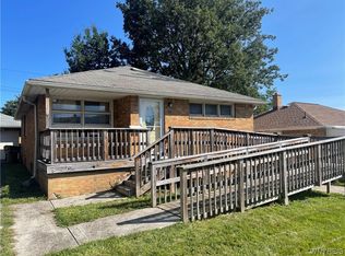 14 Markus Dr, Cheektowaga, NY 14225