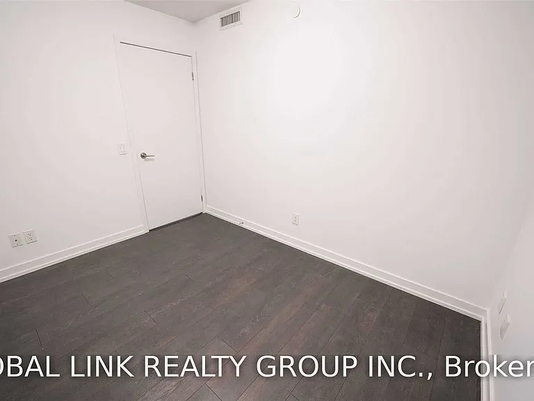 125 Redpath Ave #407 — Photo 9