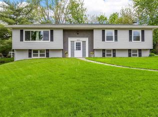 6620 Kent Dr NE, Cedar Rapids, IA 52402