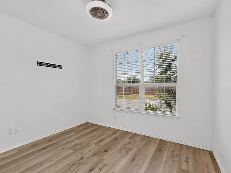 2285 Obsidian Dr — Photo 20