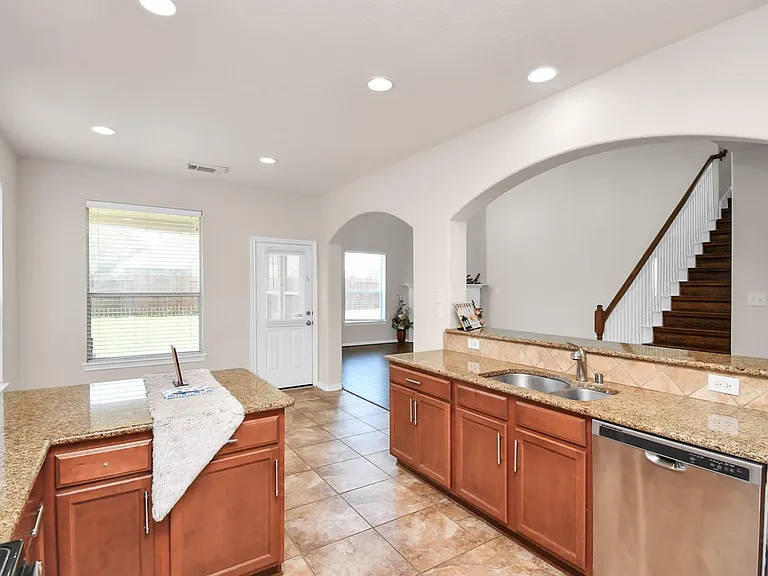 8627 Sweet Pasture Dr — Photo 8