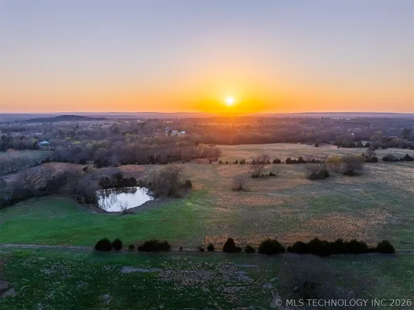 5 E 36th St, Okmulgee, OK 74447