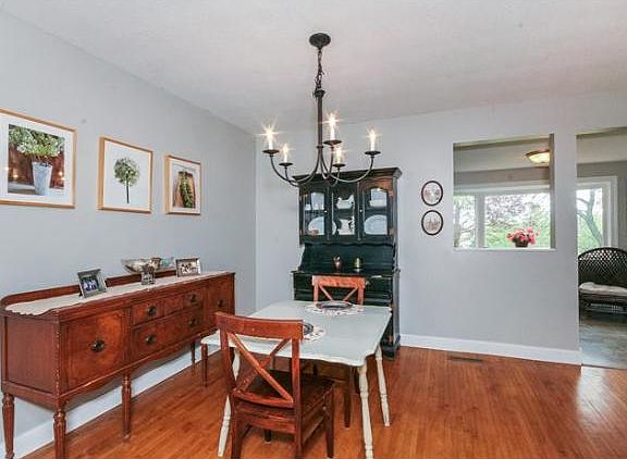 4th image of 5625 Lonsdale Blvd
