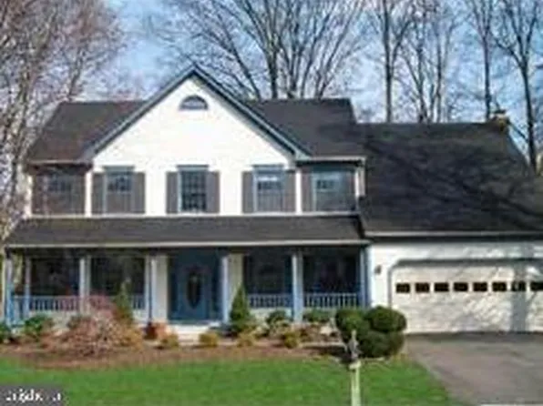 8206 Mack St, Alexandria, VA 22308