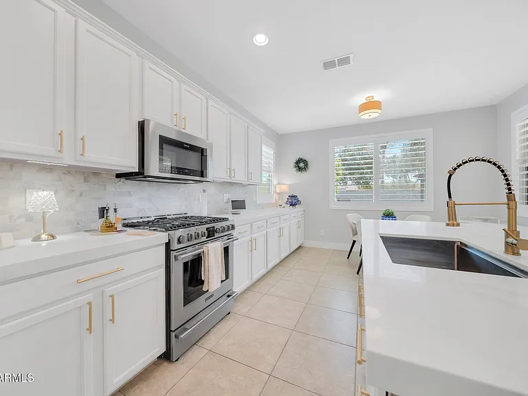 13023 N 93rd Dr — Photo 17