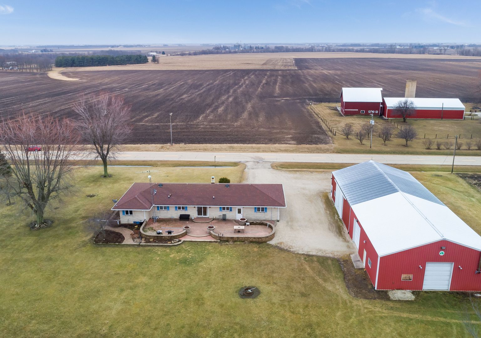 2265 Chicago Rd, Earlville, IL 60518 Zillow