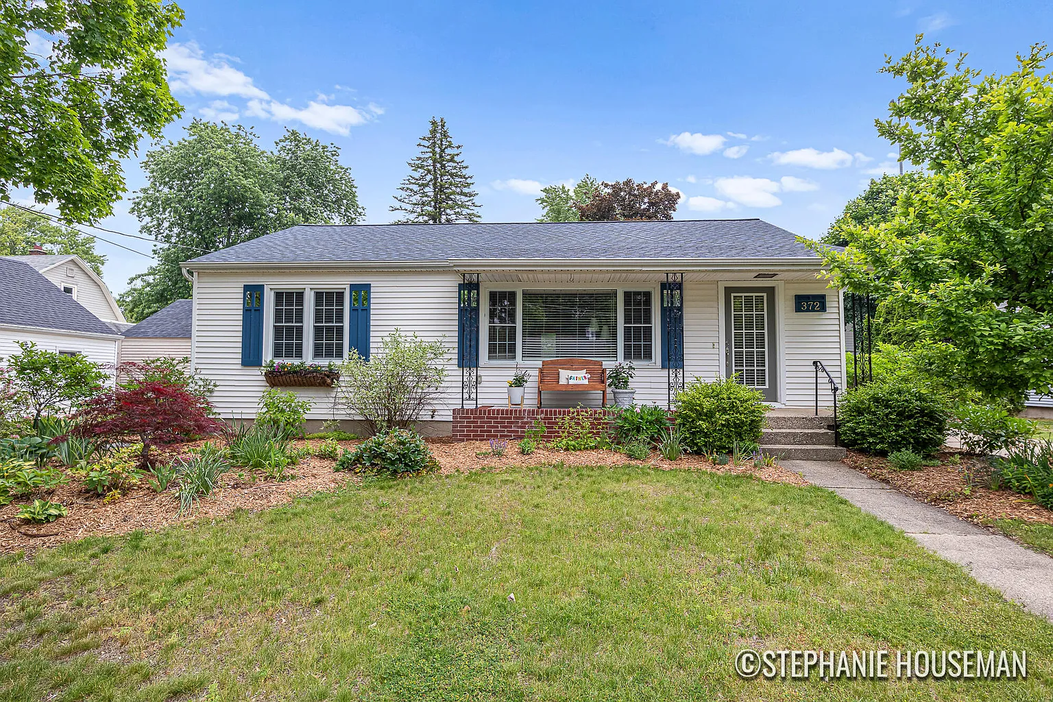 372 Adolph Ave NE photo 1