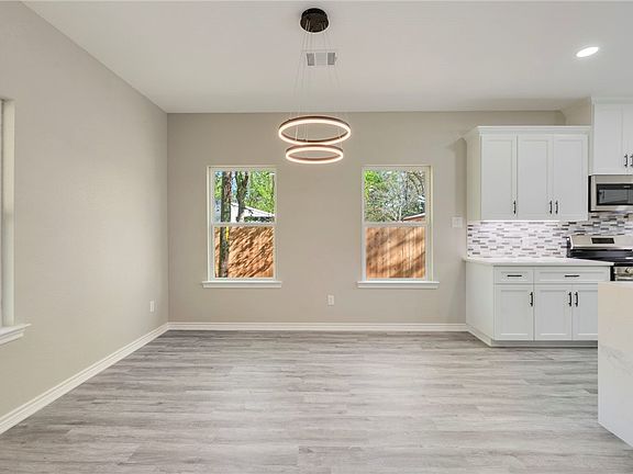 3rd image of 1612 Robeson St