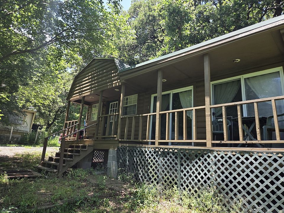 1st image of 150 Dover Dr