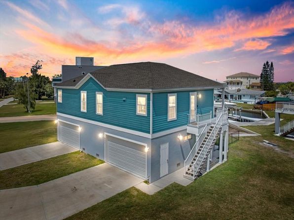 6771 Seaview Blvd, Hudson, FL 34667