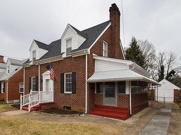 3rd image of 3205 Forest Hill Ave NW