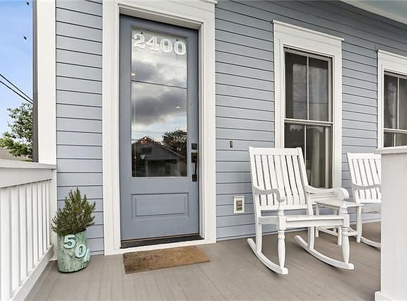 2nd image of 2400 Valence St Unit 2400