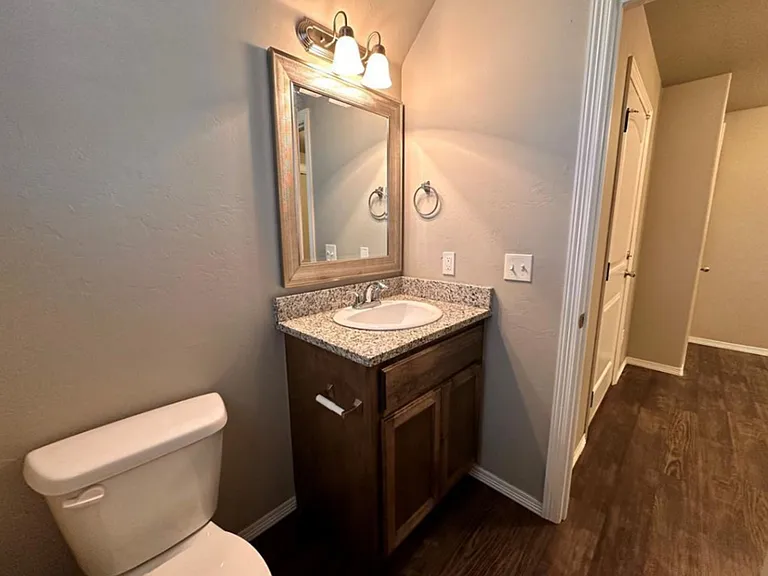 2108 Buena Vida Ln — Photo 9