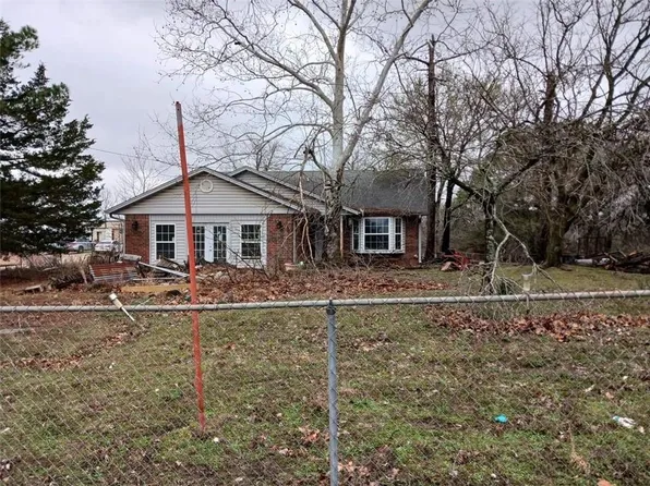 23427 E Hill Dr, Tecumseh, OK 74873