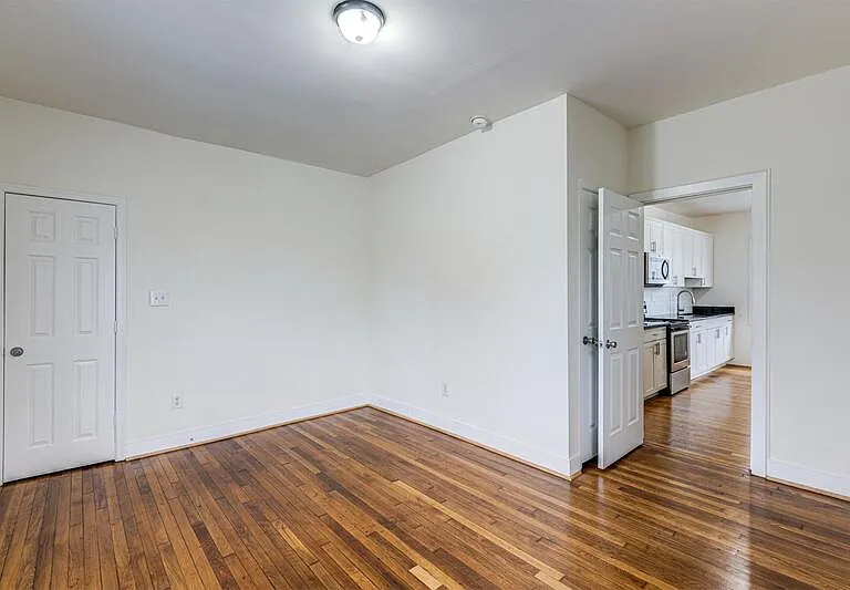 2922 Noble Ave #A — Photo 23