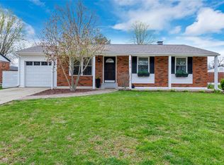 4416 Brooktop Ln, Saint Louis, MO