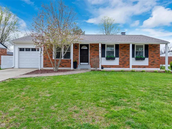 4416 Brooktop Ln, Saint Louis, MO 63128
