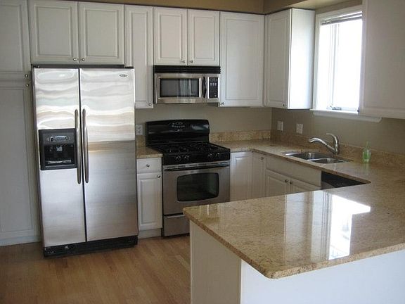 2nd image of 940 W Concord Pl APT 1