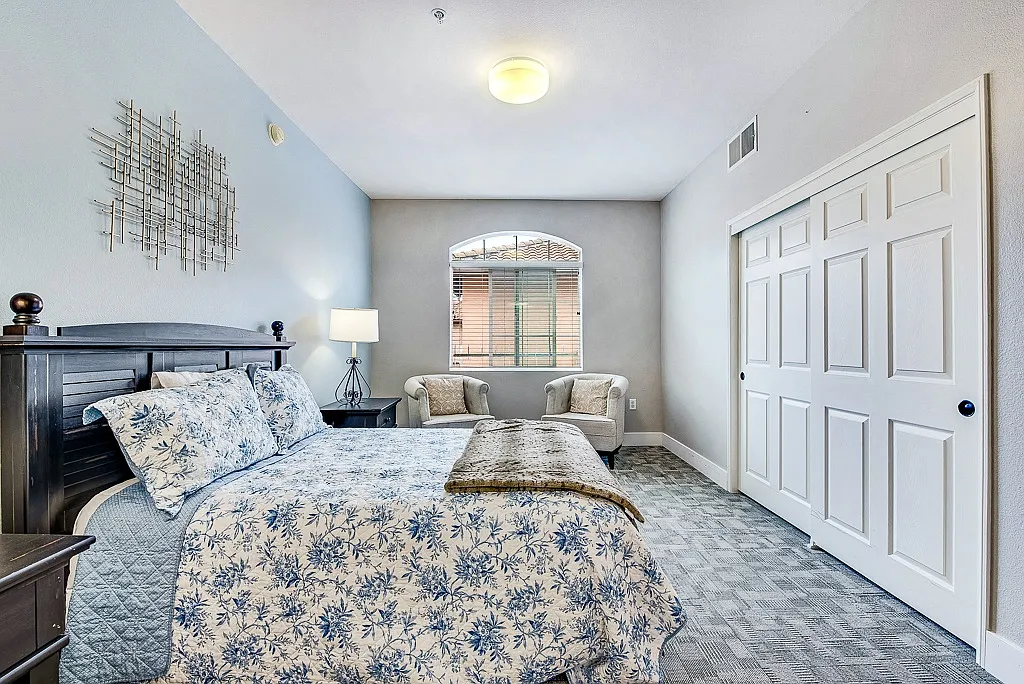 Gateway Park - 55+ Active Adult Apartments — Photo 4