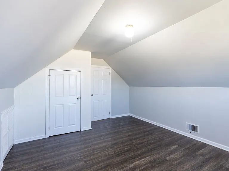 3 Leick Ave — Photo 20