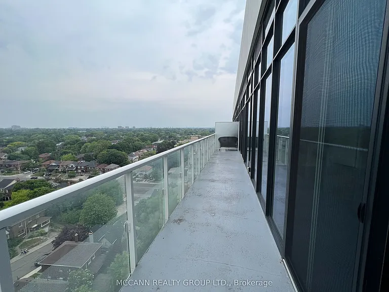 3018 Yonge St #UPH8 — Photo 22