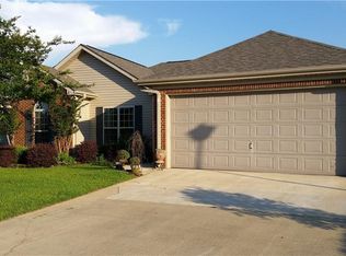 5318 Cambridge Dr, Northport, AL 35473