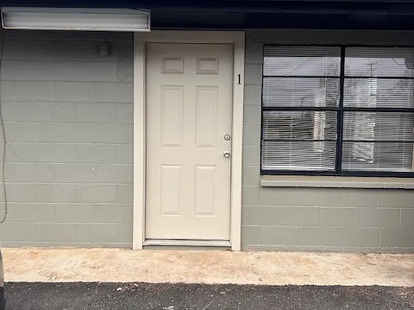 307 W Main St APT 1, Whitehouse, TX 75791