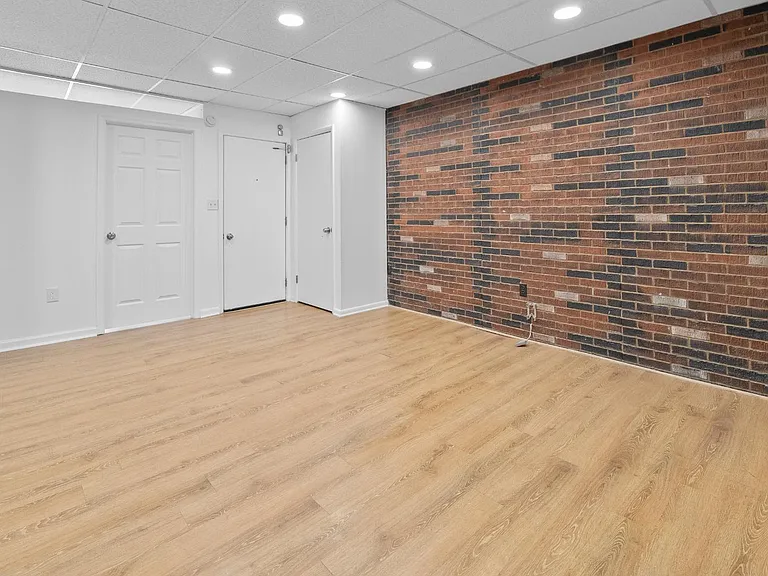 Unit Photo