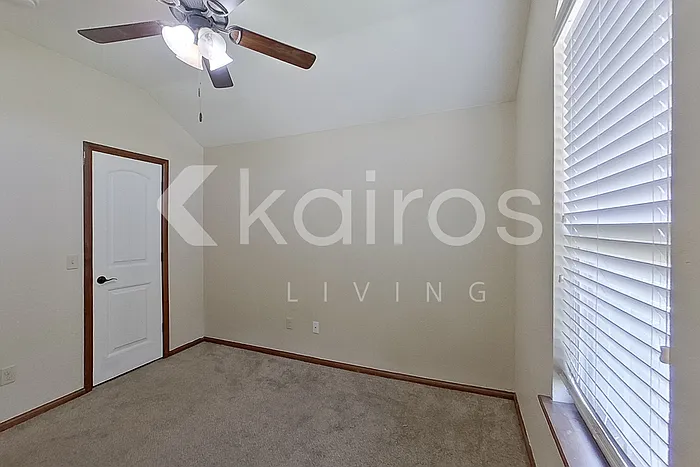 10613 SW 36th St — Photo 8