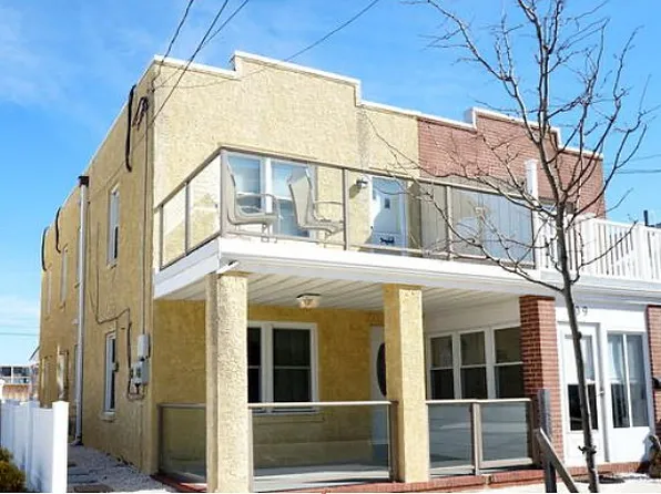 111 42nd St, Sea Isle City, NJ 08243