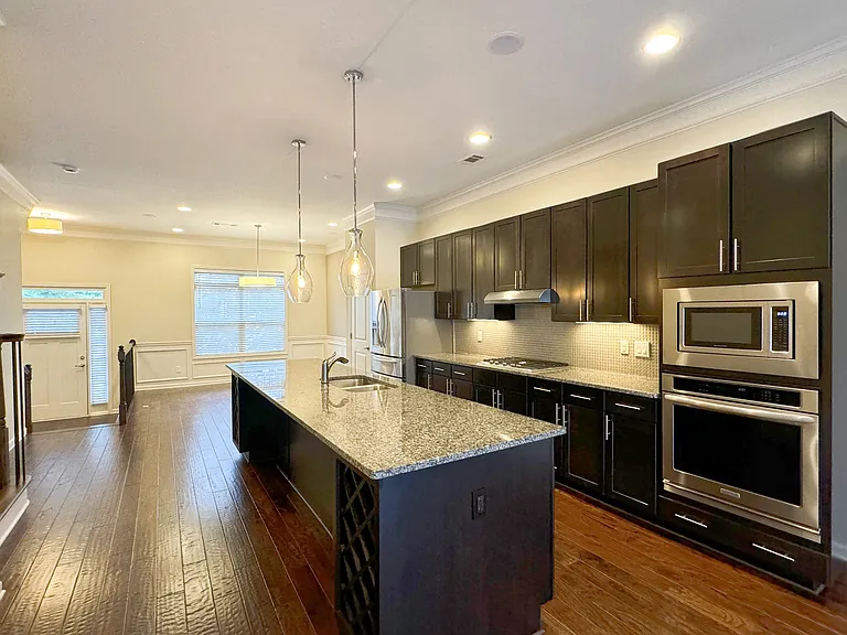 745 Fountainhead Ln NE #14 — Photo 10
