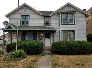45 Main St APT 4, Middleport, NY 14105