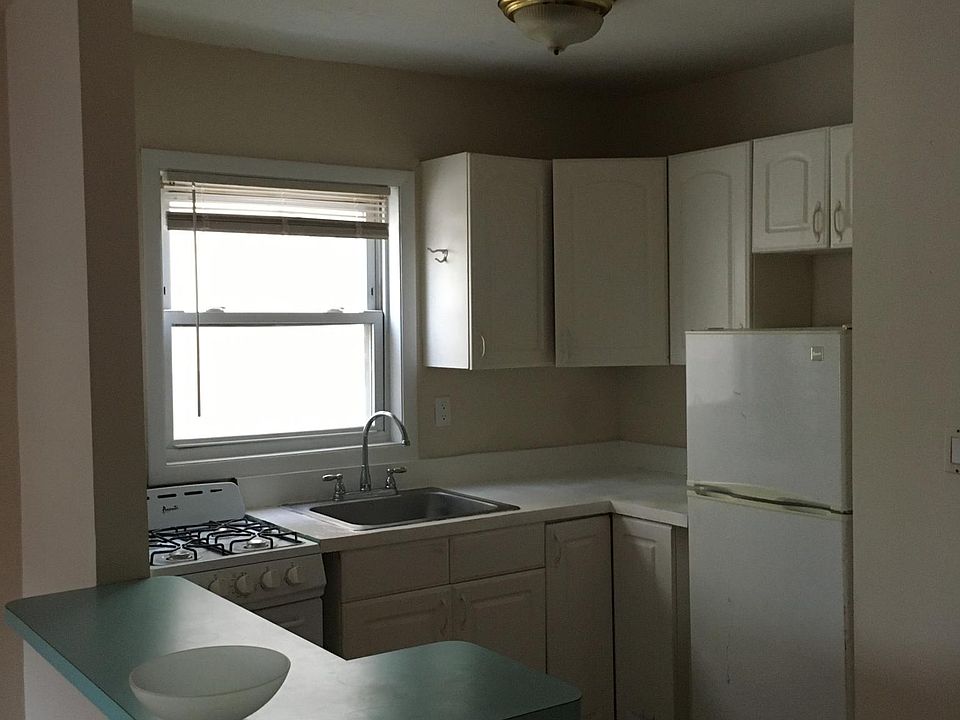 2nd image of 451 E Broadway APT 2