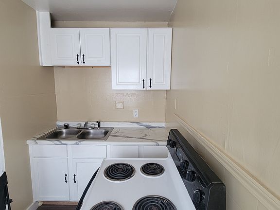 5th image of 1635 Lawton Ave