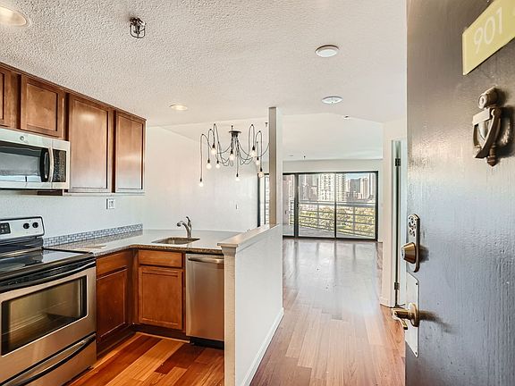 2nd image of 100 Park Ave W APT 901