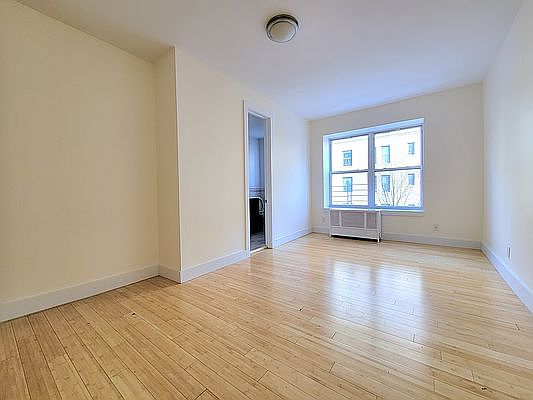 5th image of 120 E 19th St APT 3G